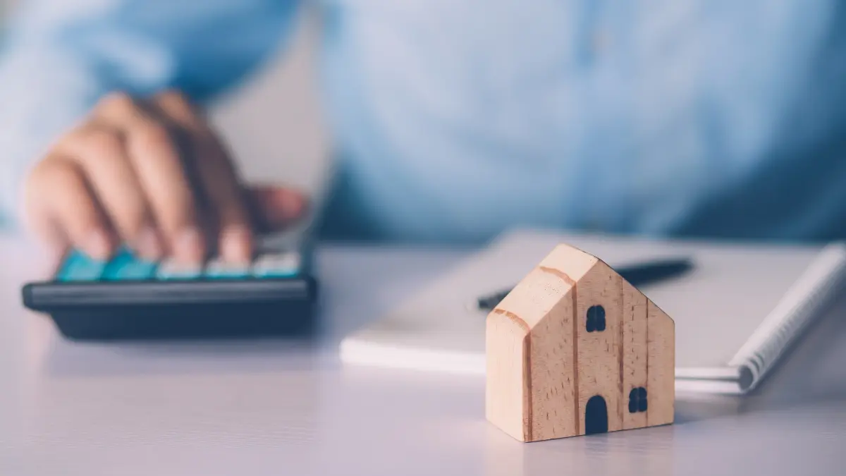 Do self-employed people need a bigger mortgage deposit?